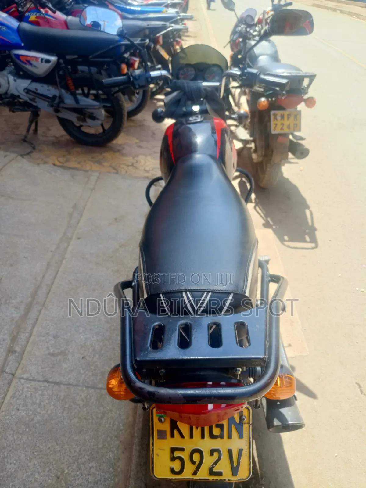 Bajaj Boxer 150 UG 2026 Black