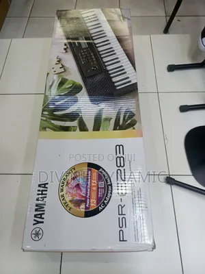 Yamaha Professional Keyboard 283