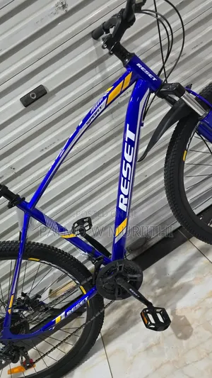 Reset Mountain Bicycle Size 29, 21 Speed Front Shock