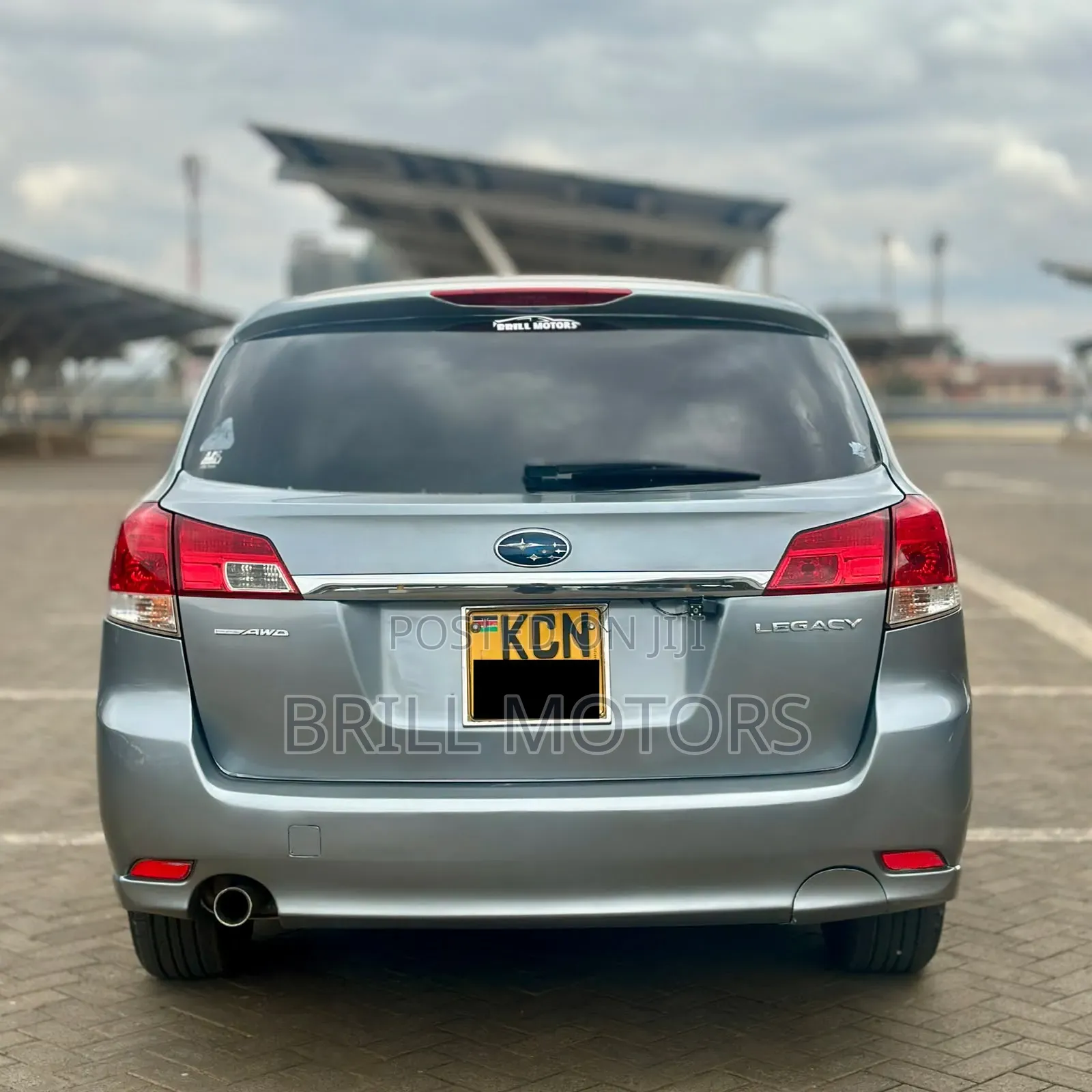 Subaru Legacy 2010 Silver