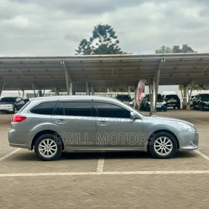Subaru Legacy 2010 Silver