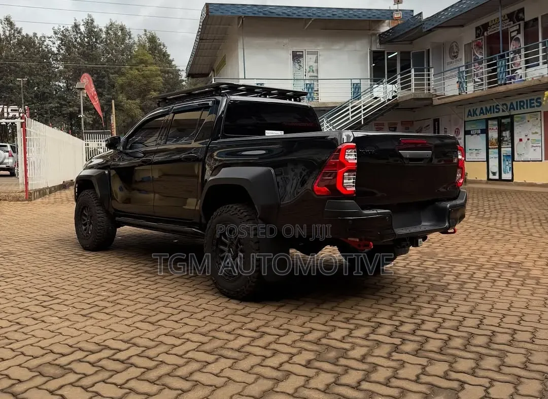Heavy Duty Side Steps TRD Design Hilux Revo