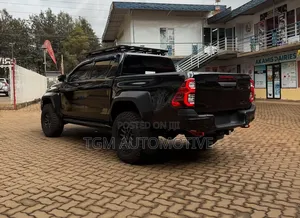 Heavy Duty Side Steps TRD Design Hilux Revo