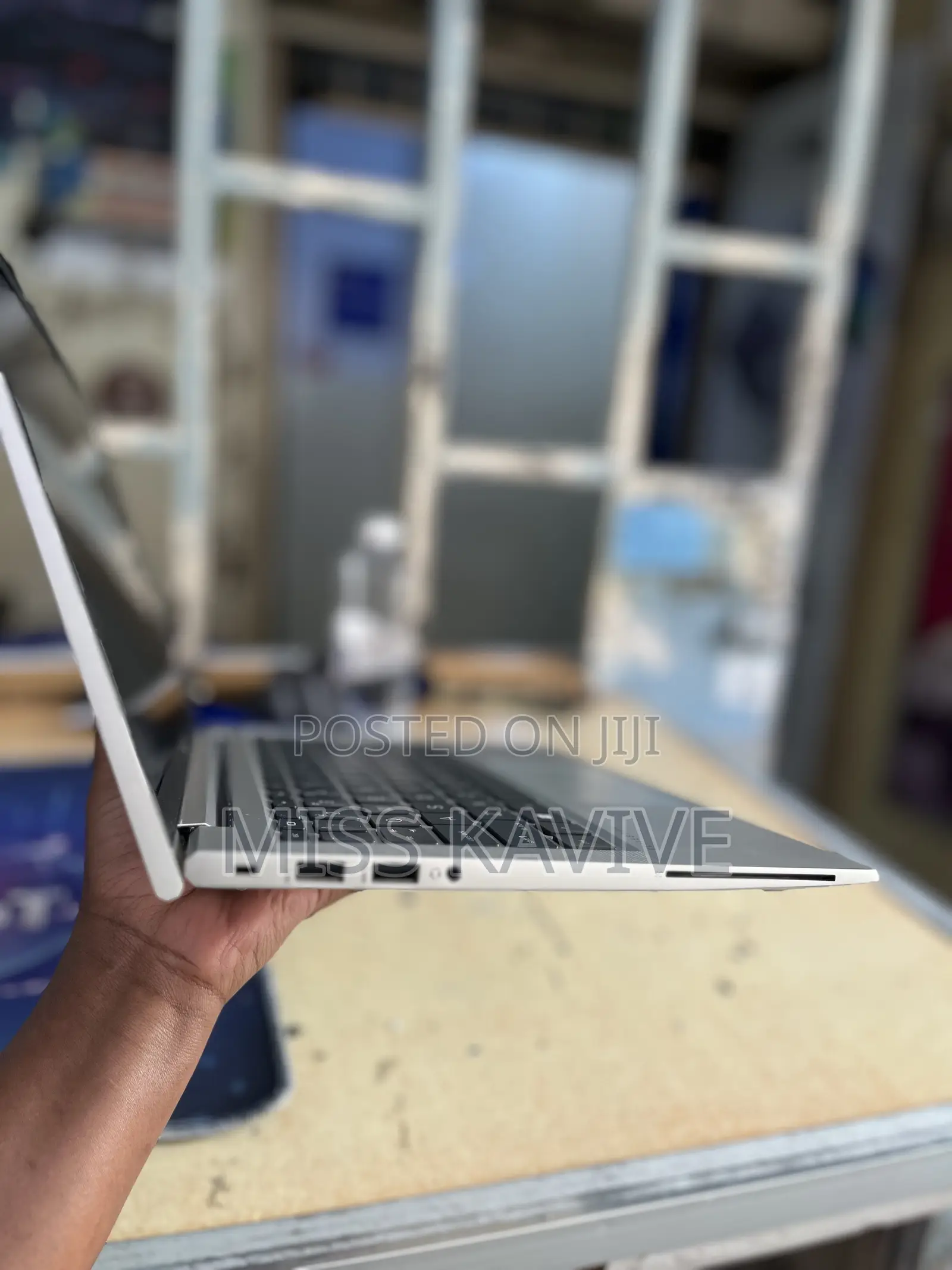 Laptop HP EliteBook 830 G8 16GB Intel Core i7 SSD 512GB