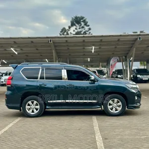 Toyota Land Cruiser Prado 2012 Black
