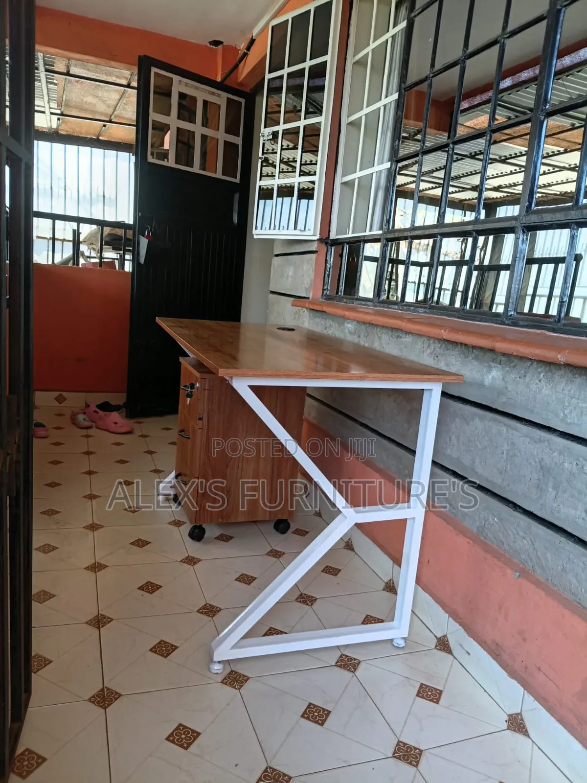 £Reception Desk/Luxury Premium Office chairs_reception.desk