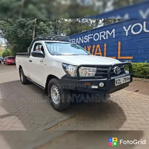 Toyota Hilux 2017 White