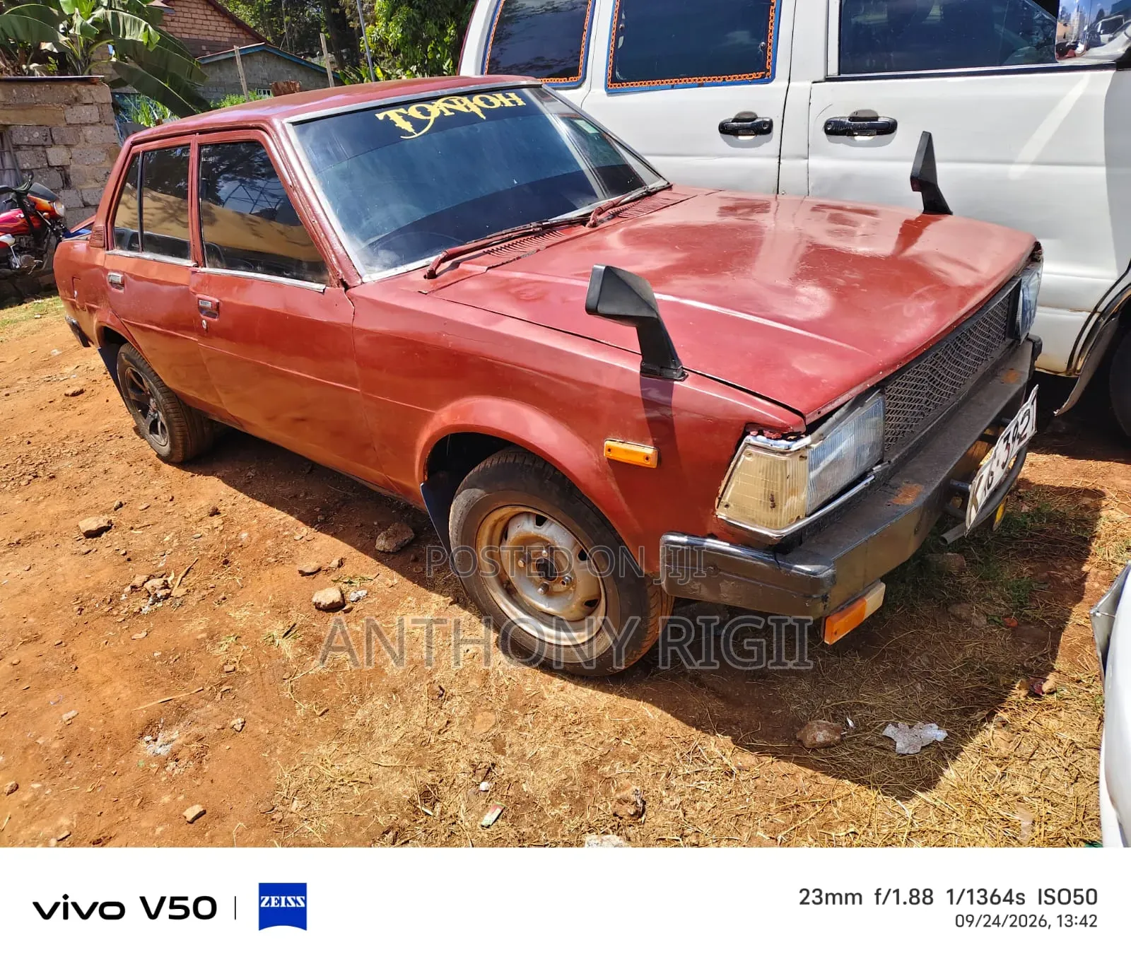Toyota Corolla 1300 Custom DX 1983 Brown
