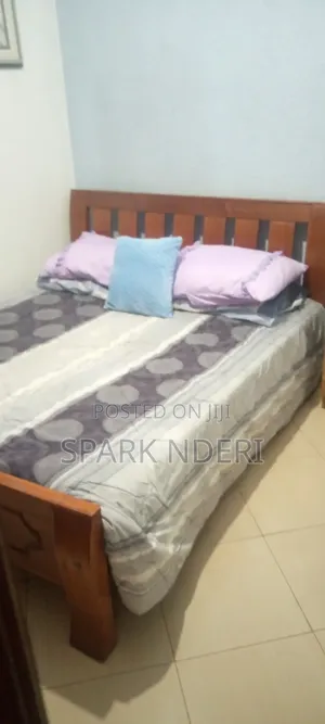 Mahogany Bed 5*6
