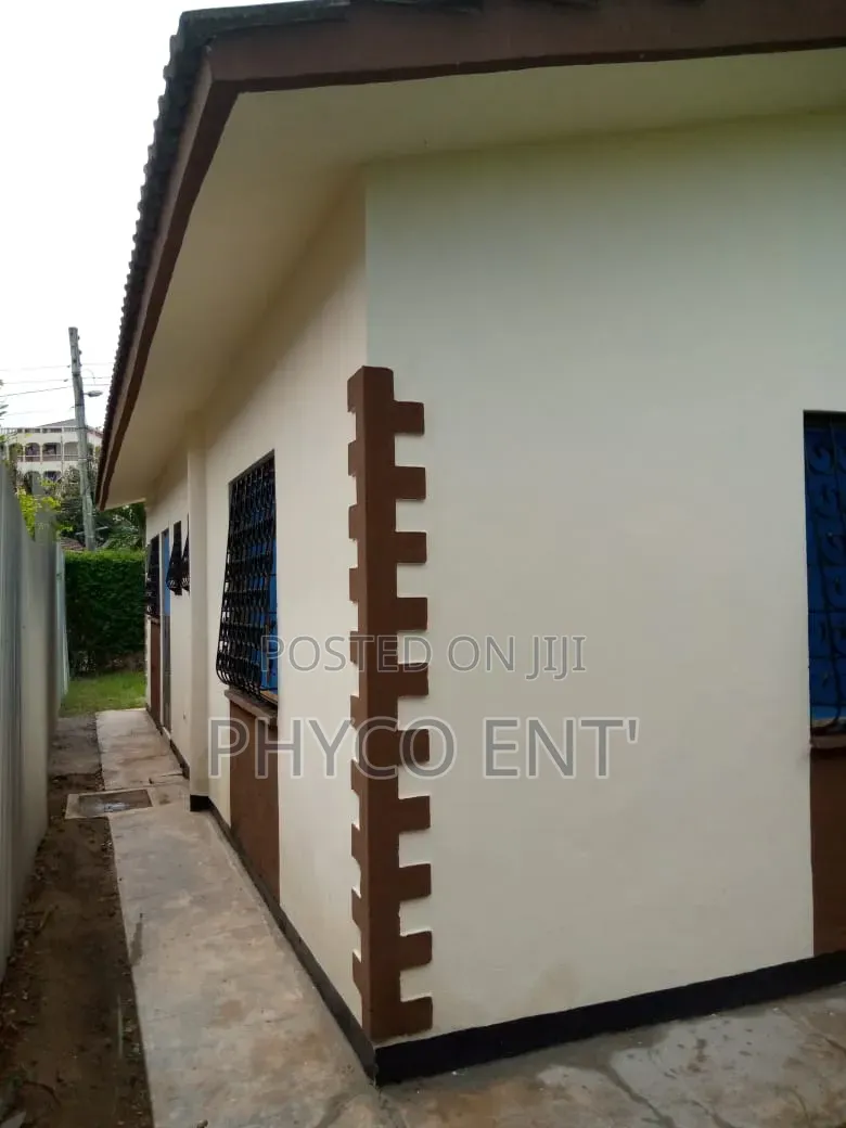 1bdrm Bungalow in Vescon for sale