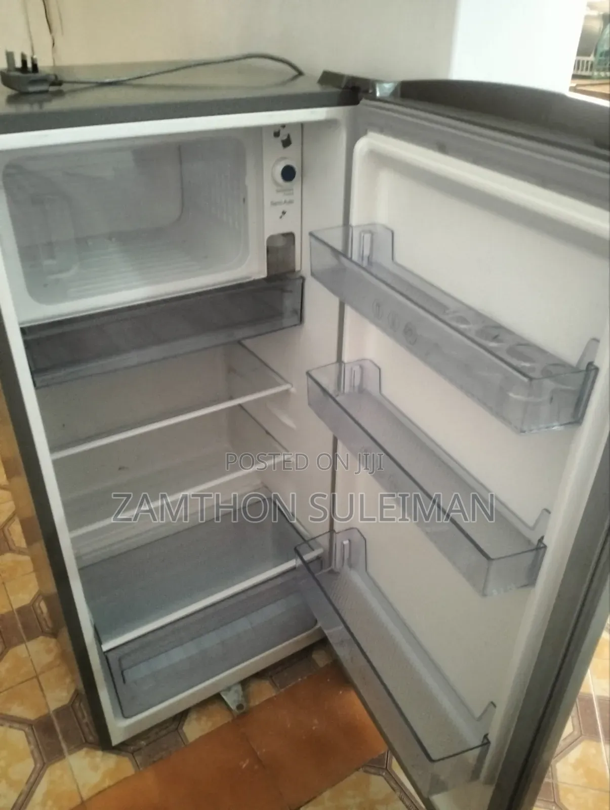 Fridge , It Has Energy Saving Inbuilt Gadget , Make Is Bruhm,