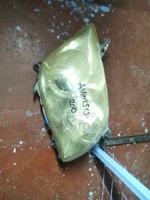 Toyota Avensis 2008 Xenon Headlight