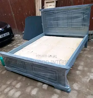 Light Gray 5 By6 Hardwood Solid Bed