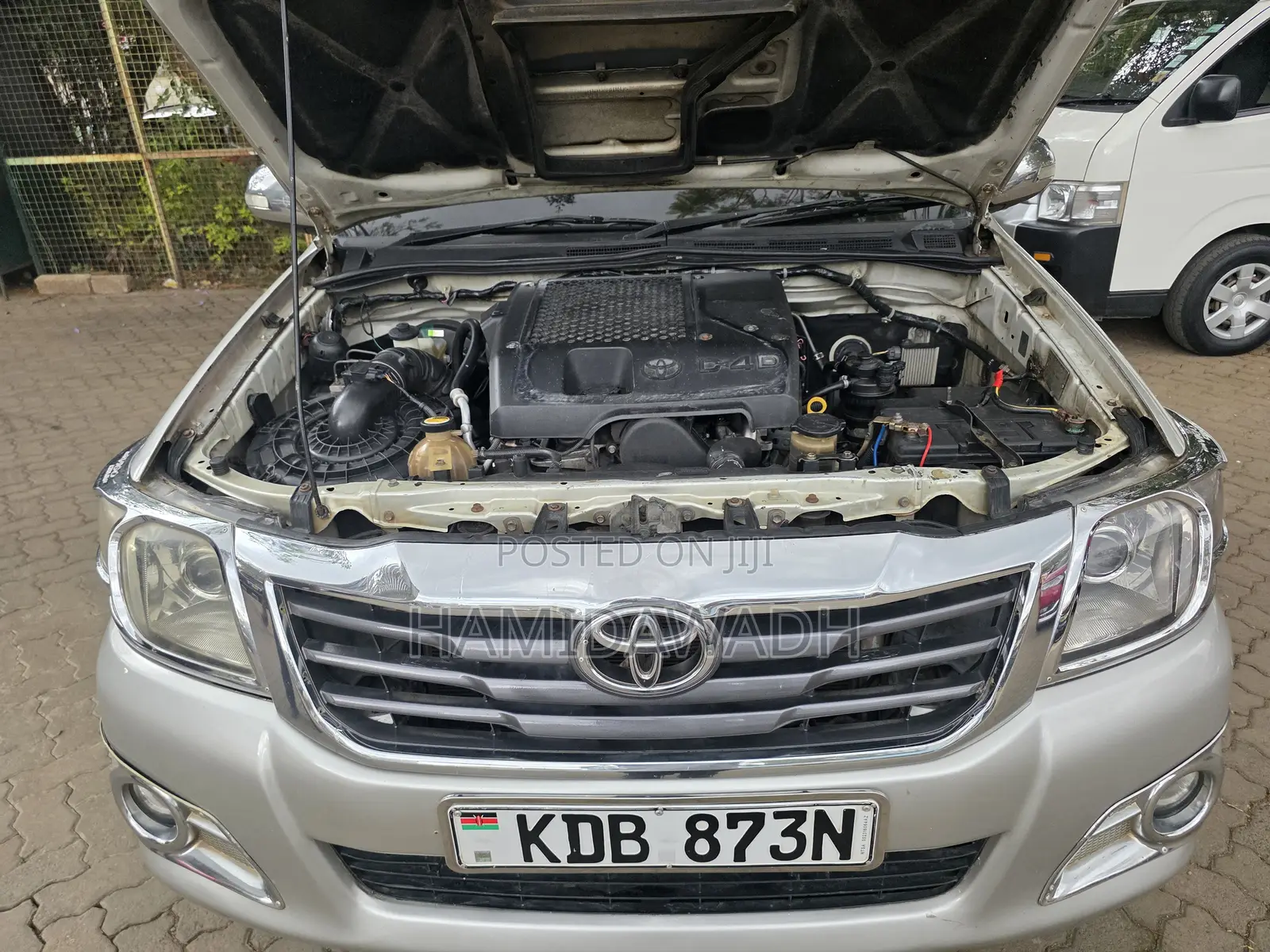 Toyota Hilux 2013 Silver