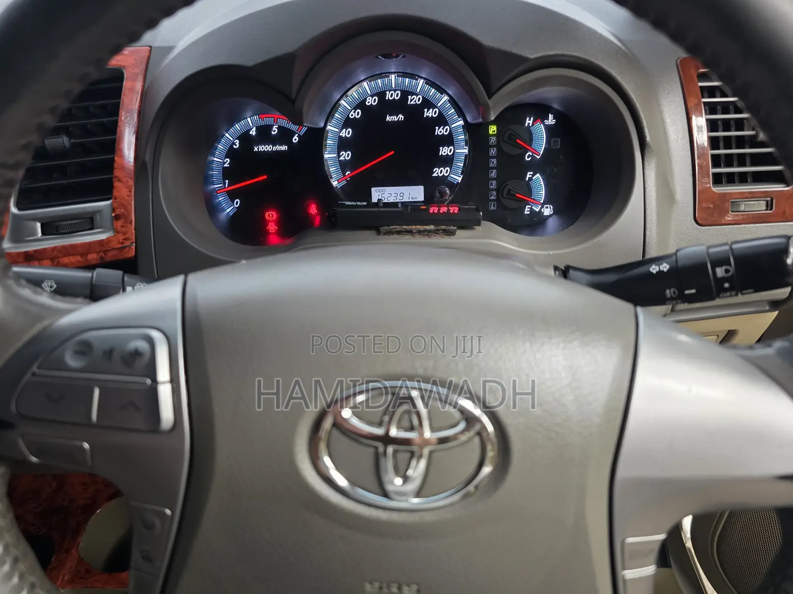 Toyota Hilux 2013 Silver