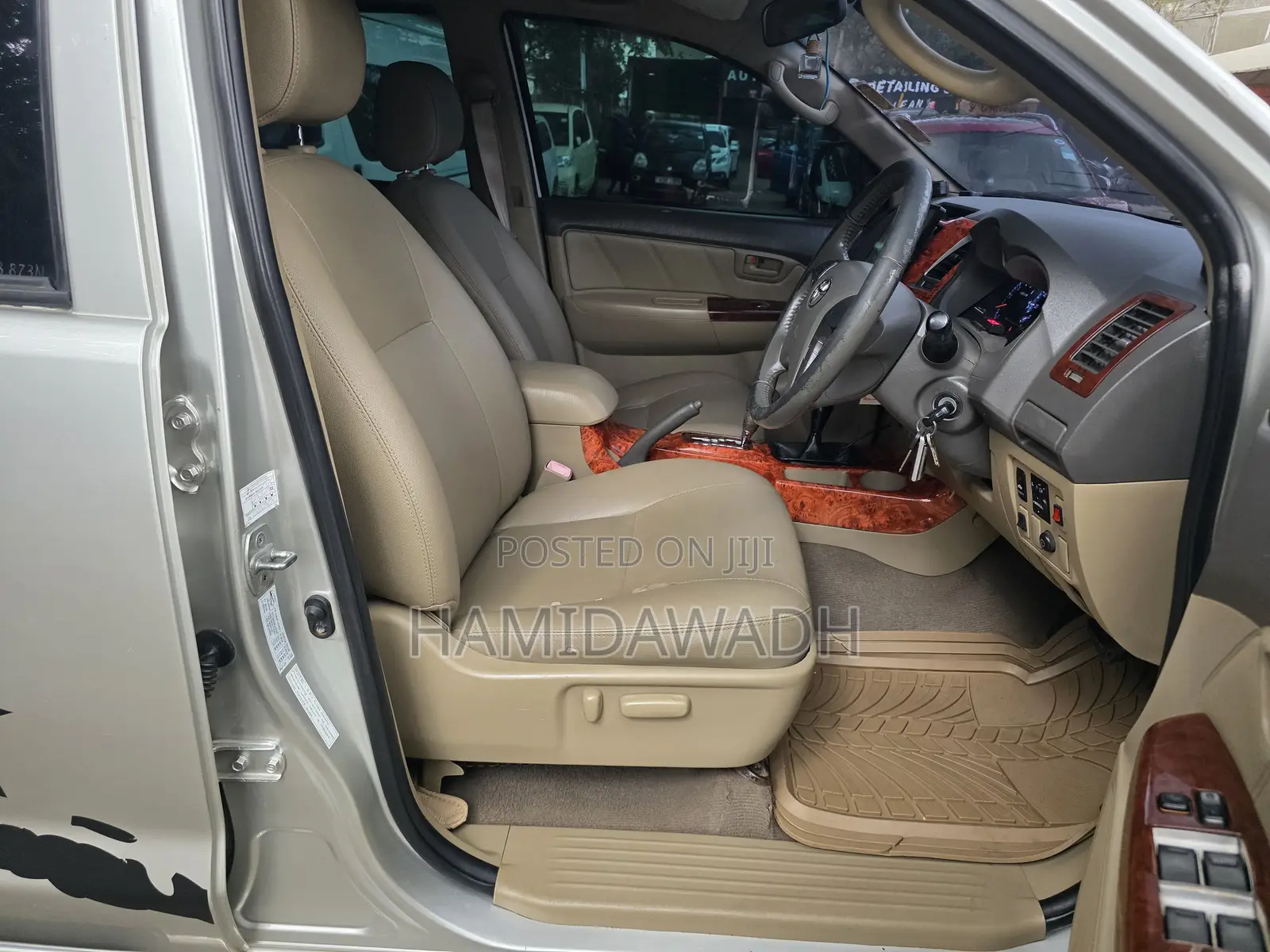 Toyota Hilux 2013 Silver