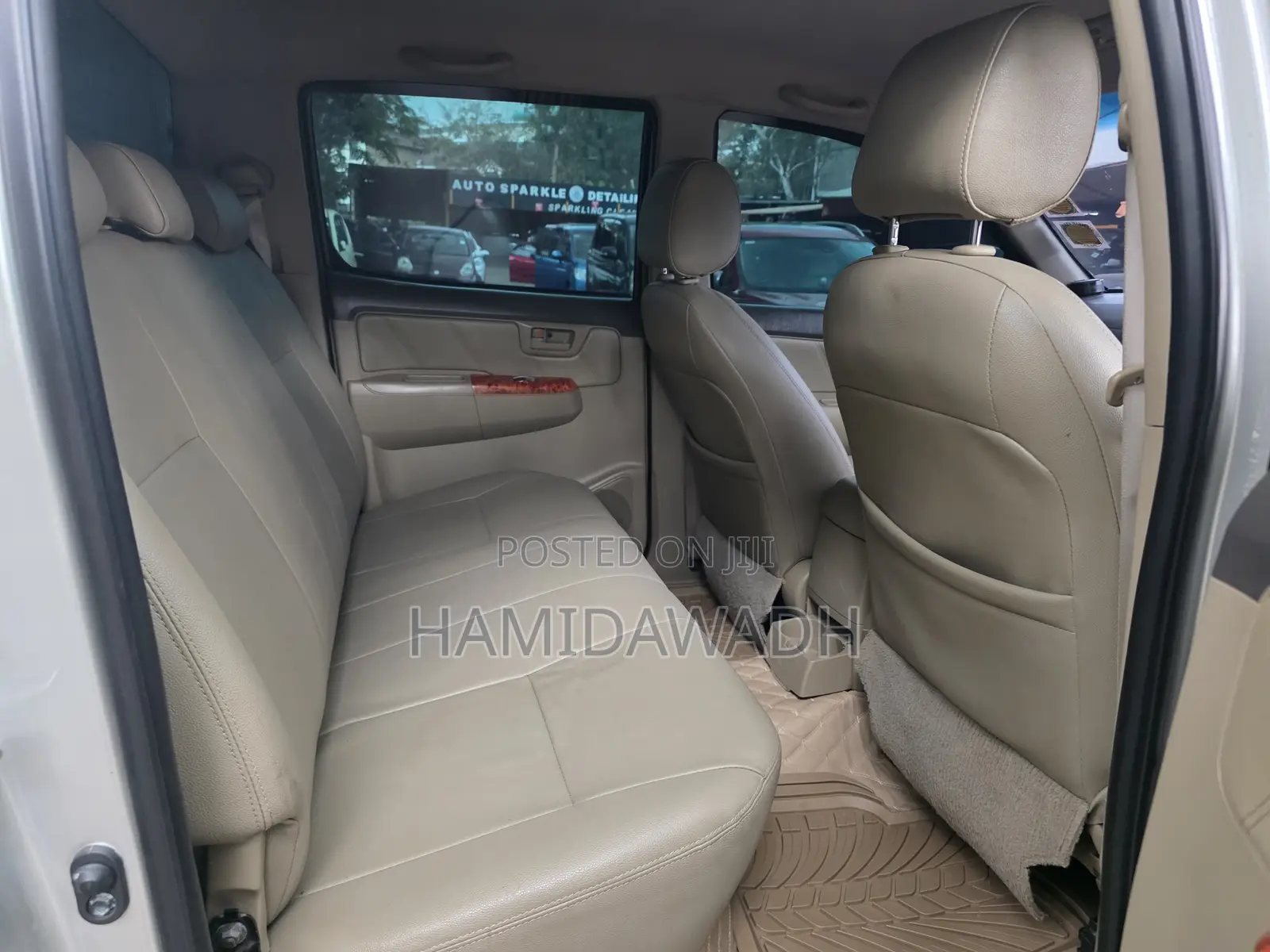 Toyota Hilux 2013 Silver