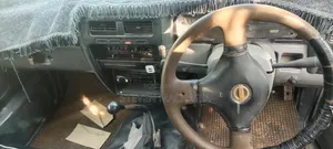 Nissan Hardbody 2005 White