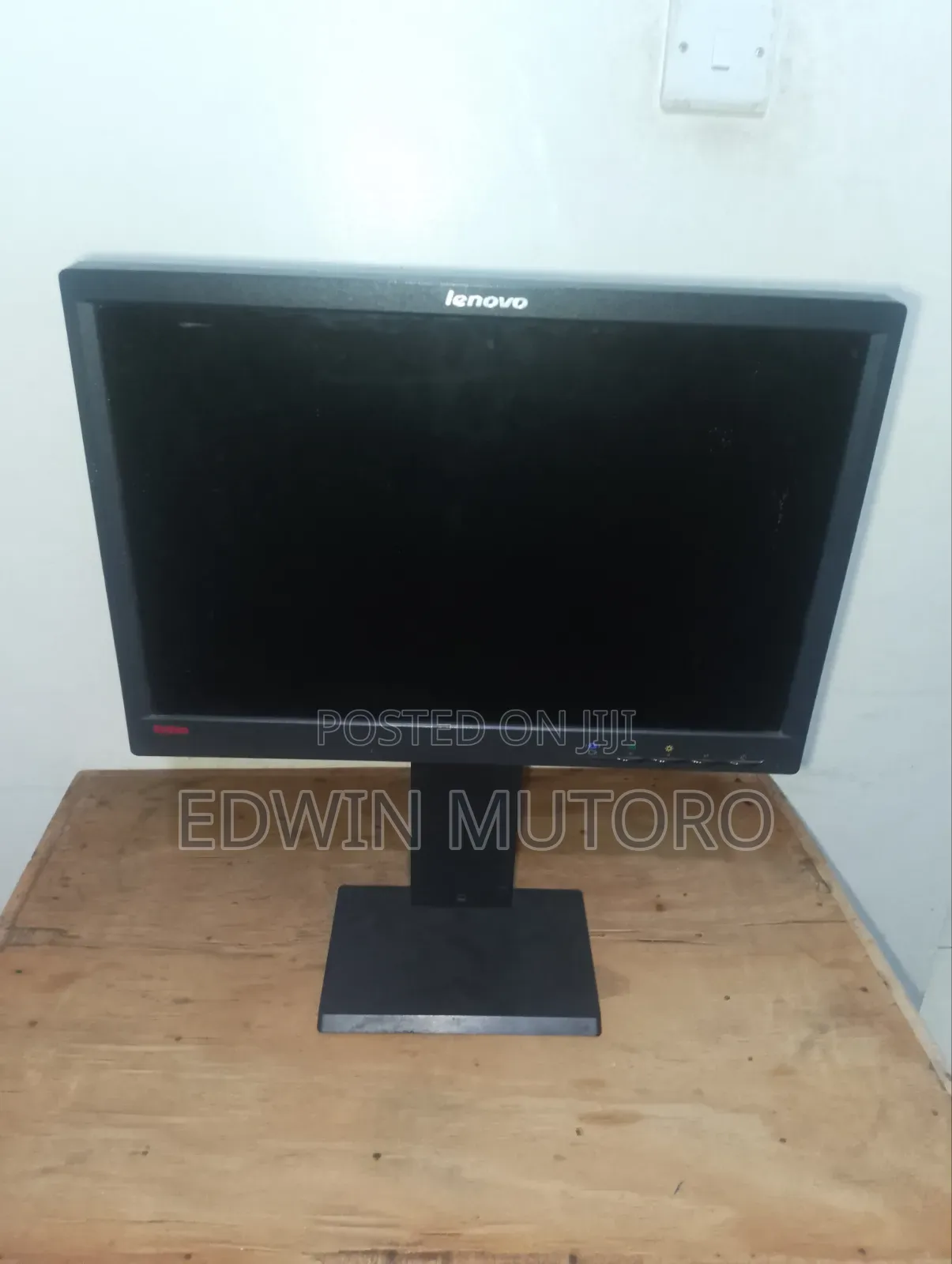 Lenovo 17 Inch Monitor