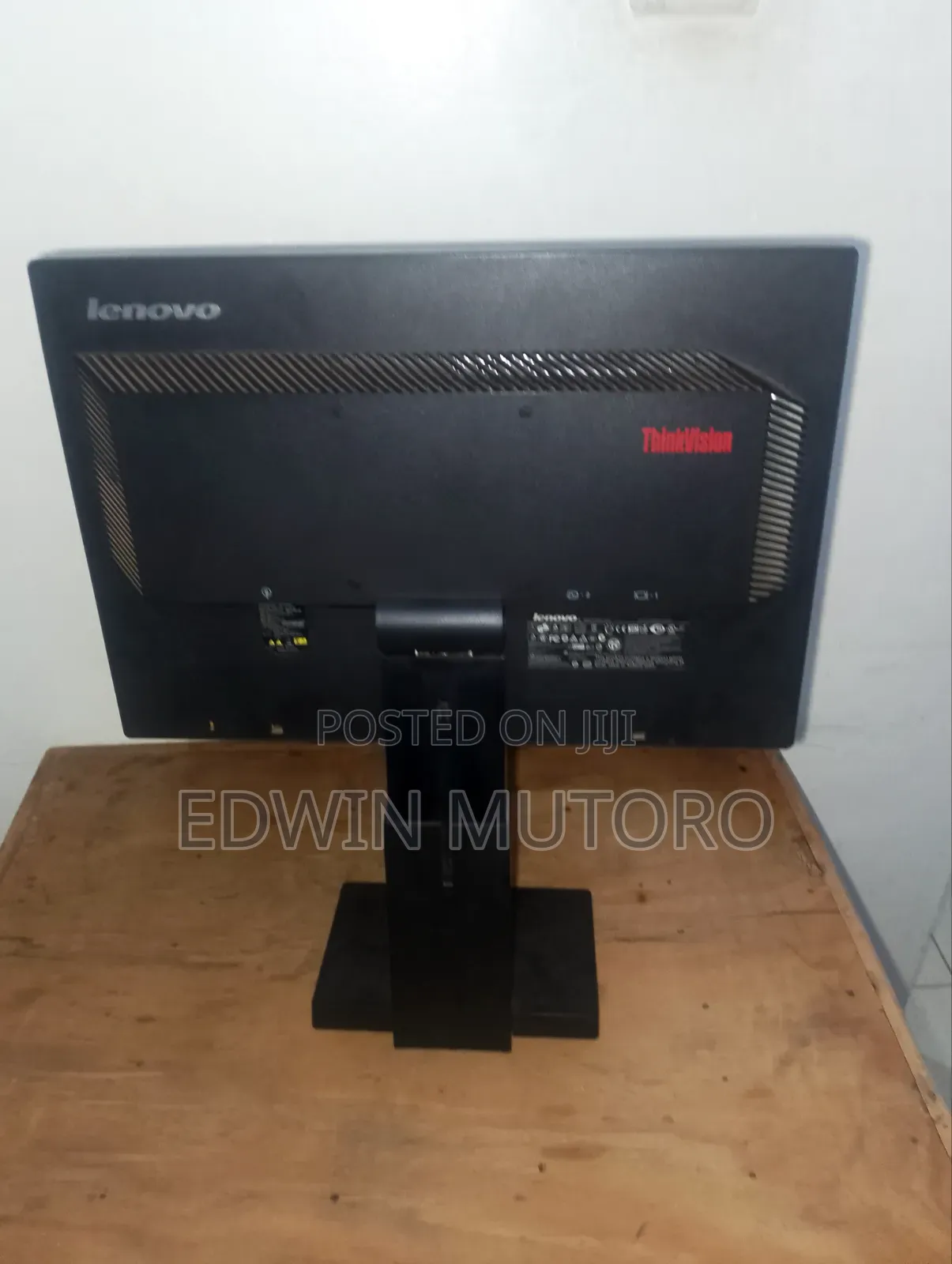 Lenovo 17 Inch Monitor