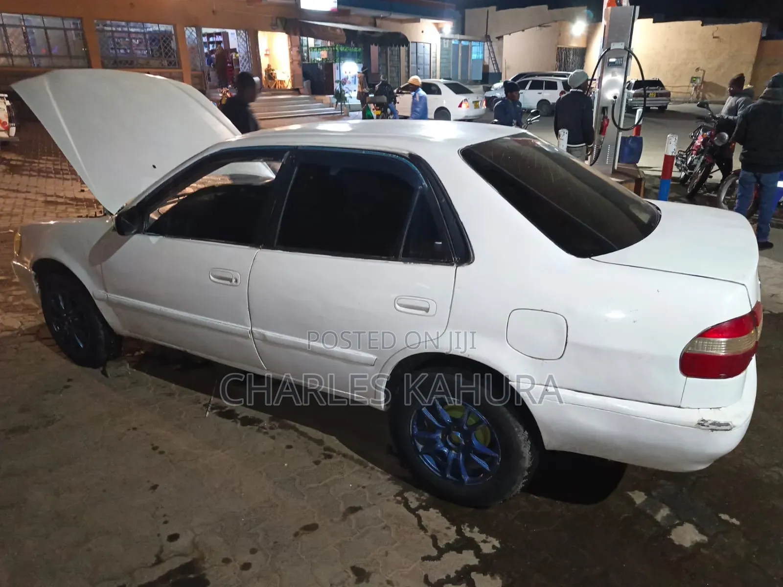 Toyota Corolla Sedan 1998 White