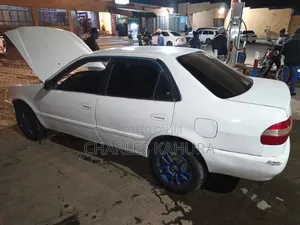 Toyota Corolla Sedan 1998 White