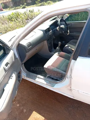 Toyota Corolla Sedan 1998 White
