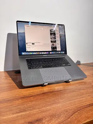 Laptop Apple MacBook Pro 2019 16GB Intel SSD 512GB