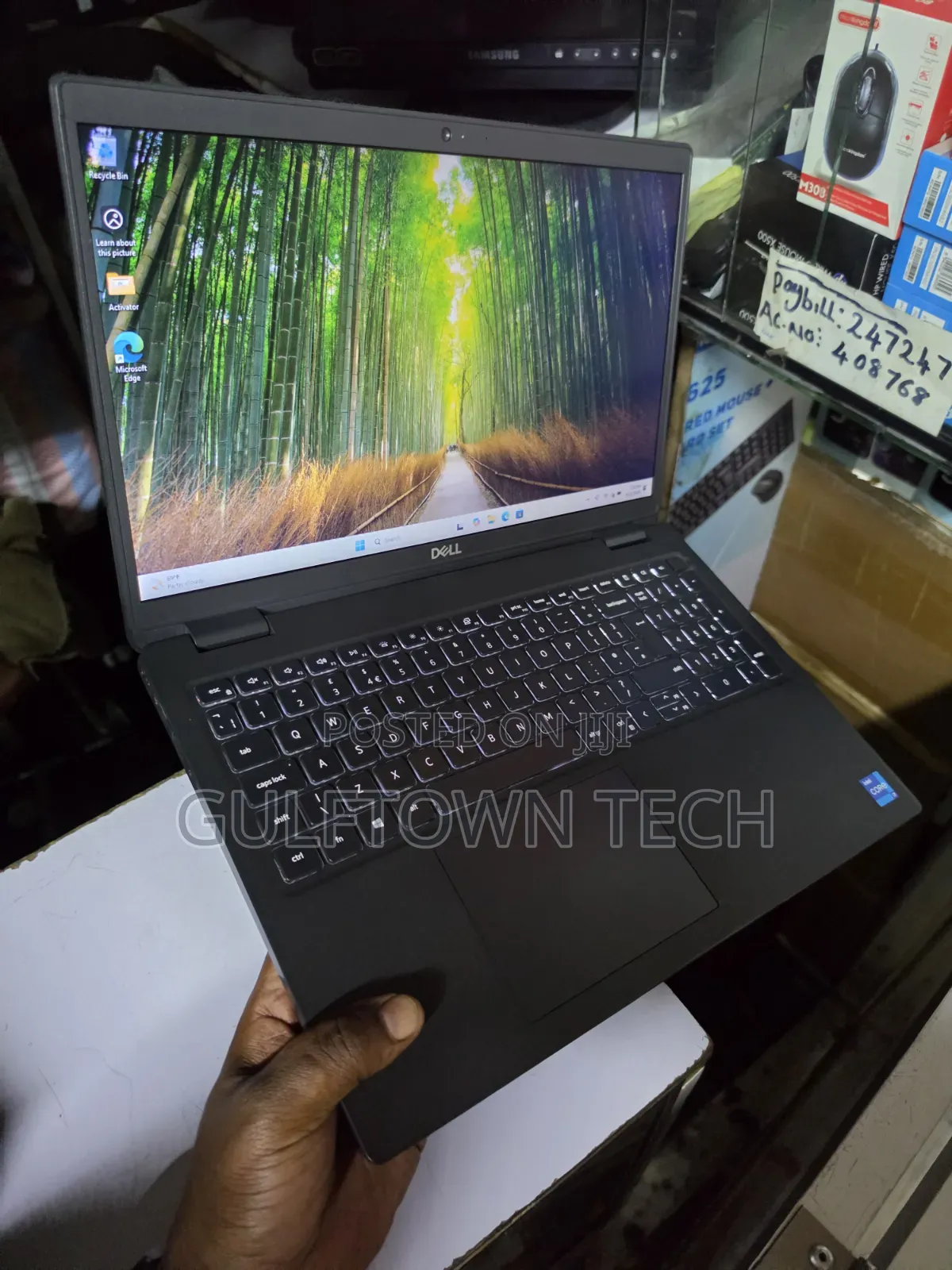 Laptop Dell Inspiron 15 3520 8GB Intel Core i7 SSD 256GB