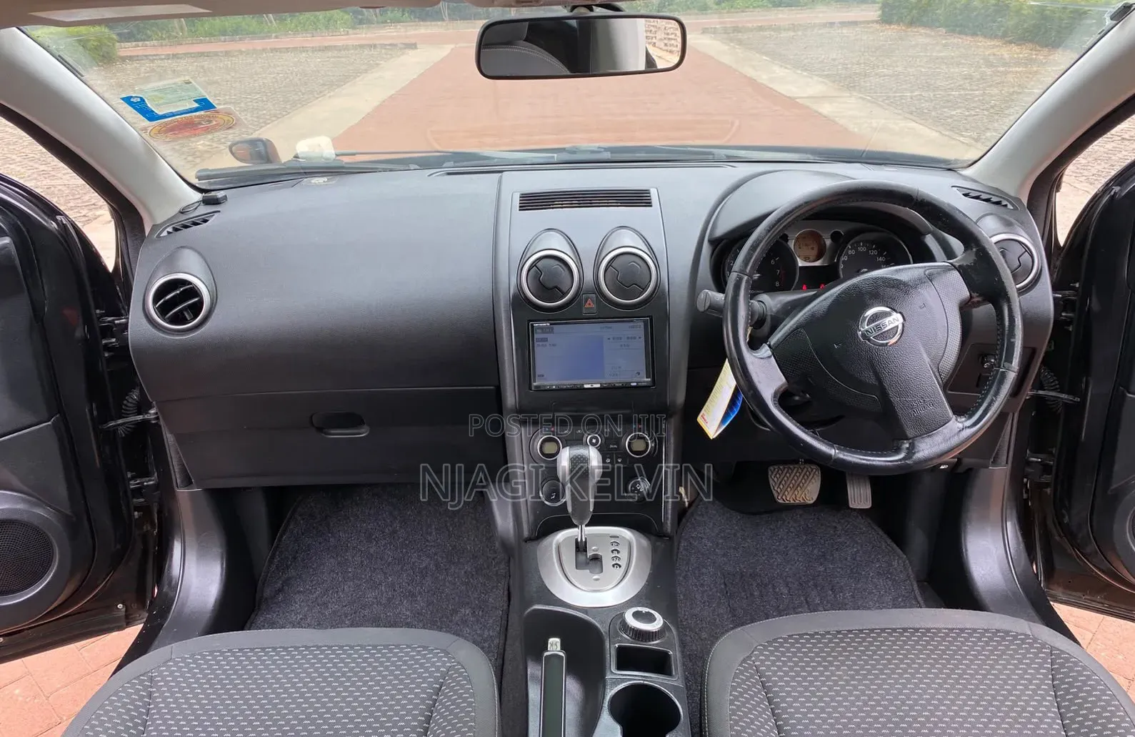 Nissan Dualis 2010 Black