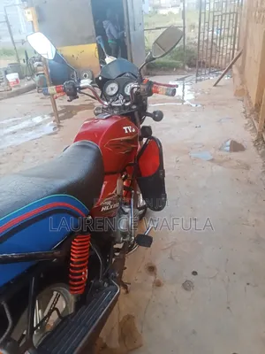 TVS HLX Plus ES 2021 Red
