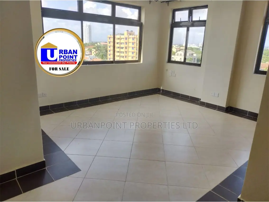 3bdrm Apartment in Kizingo for sale