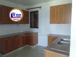 3bdrm Apartment in Kizingo for sale