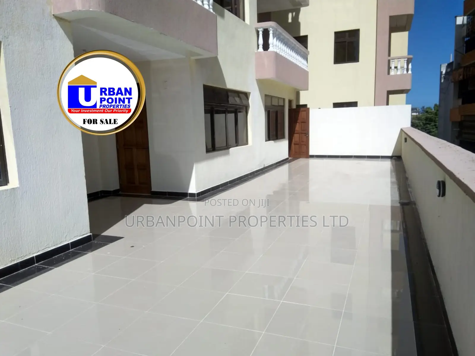 3bdrm Apartment in Kizingo for sale