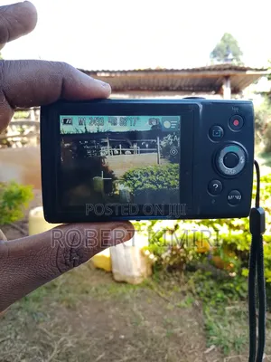 Canon IXUS 12× Optical Zoom