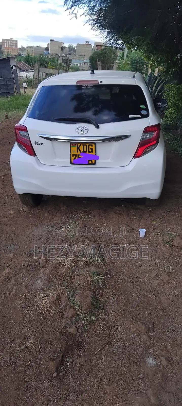 Toyota Vitz 2014 White