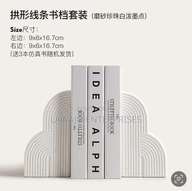 Bookend Set - main view
