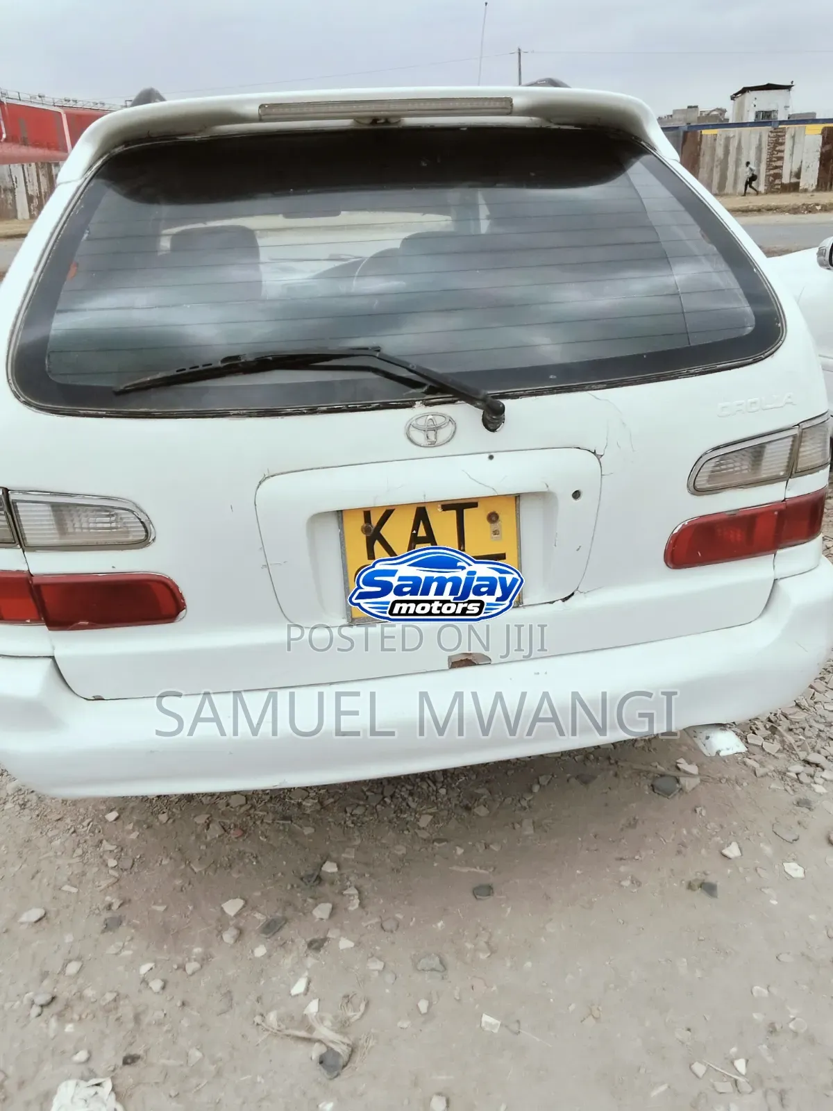 Toyota Corolla 1998 White