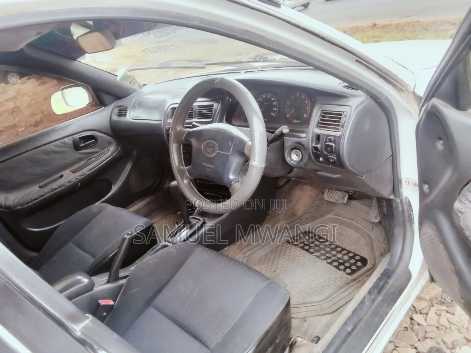 Toyota Corolla 1998 White