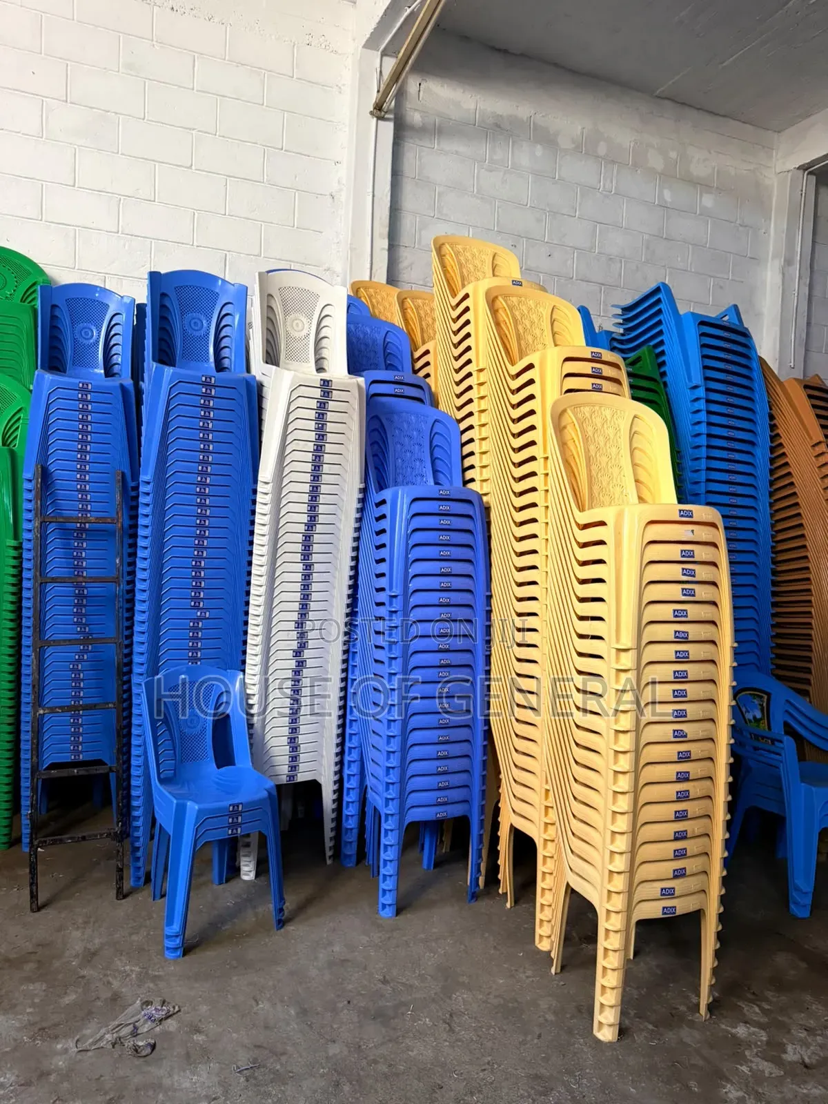 Good Quality Rock Plastic Chairs. Strong and Durable Plastic Chairs