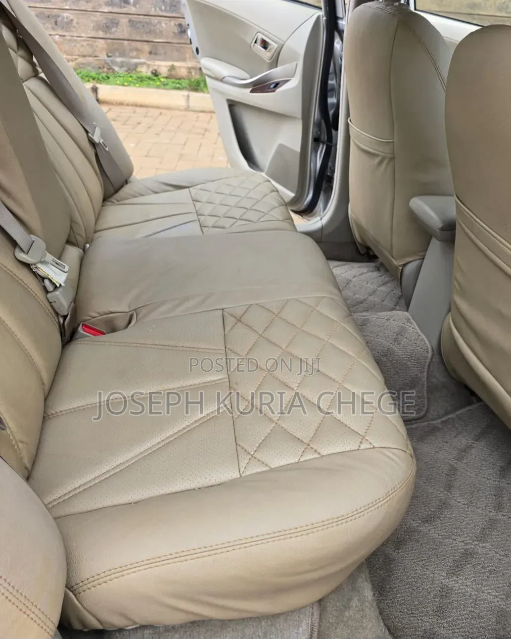 Toyota Premio 2012 Silver