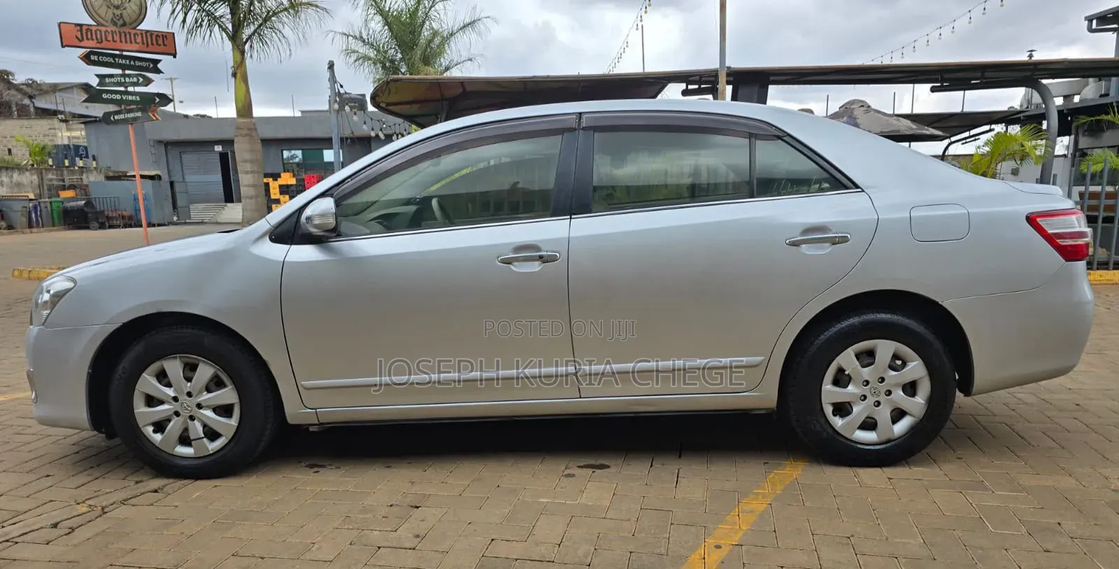 Toyota Premio 2012 Silver