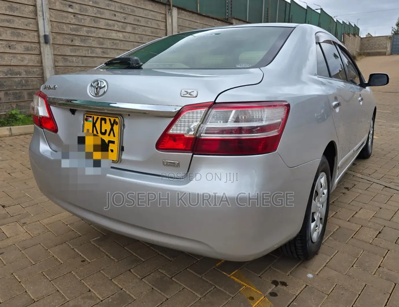 Toyota Premio 2012 Silver