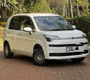 Toyota Spade 2019 White