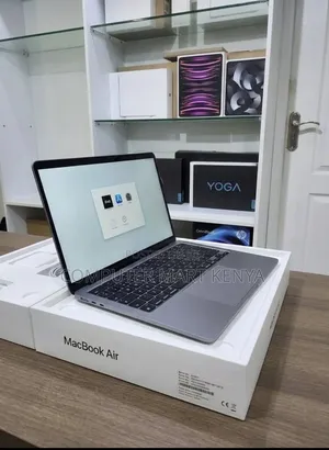 New Laptop Apple MacBook Air 2020 M1 8GB Apple M1 SSD 256GB