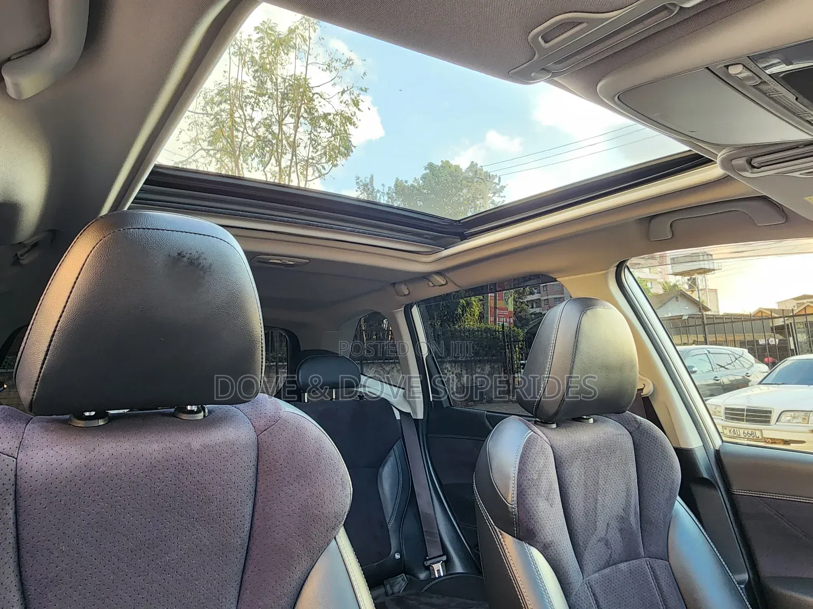 Subaru Forester Premium 2022 White