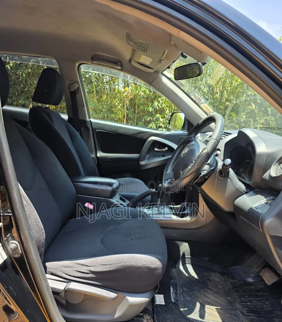 Toyota Vanguard 2010 Black