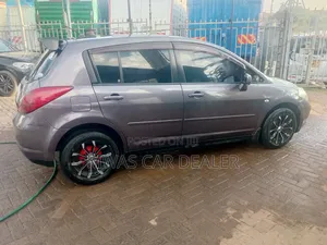 Nissan Tiida 2007 Gray