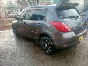 Nissan Tiida 2007 Gray