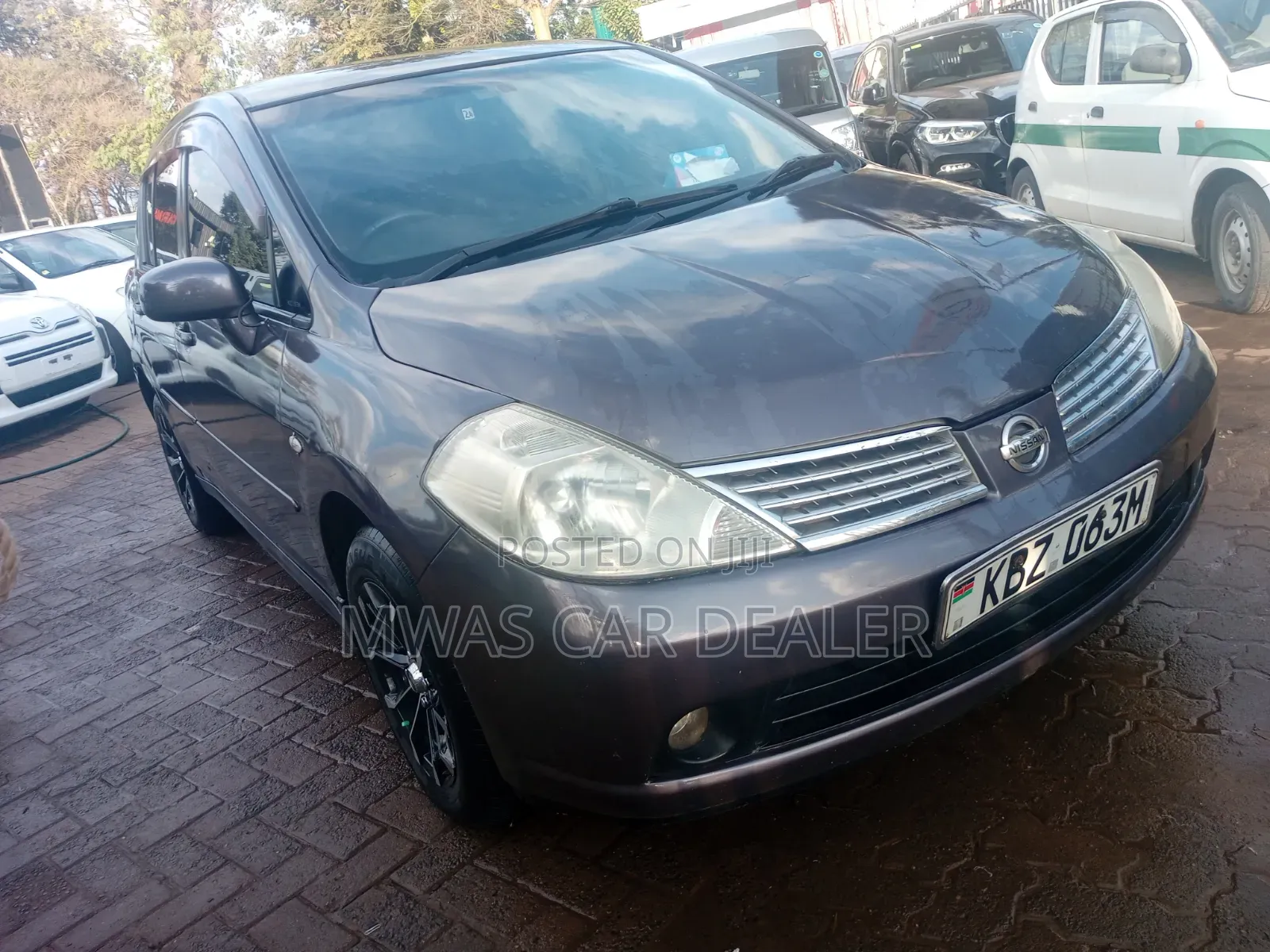 Nissan Tiida 2007 Gray